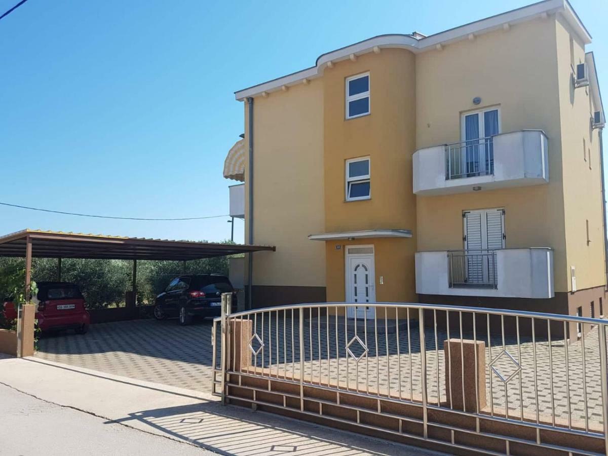 Apartmani Lili Sukosan Ngoại thất bức ảnh