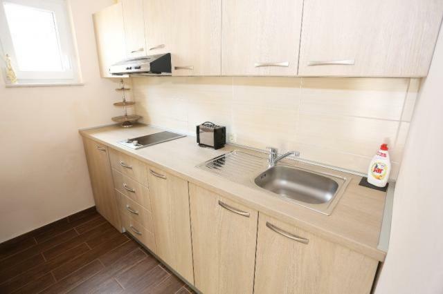 Apartmani Lili Sukosan Ngoại thất bức ảnh