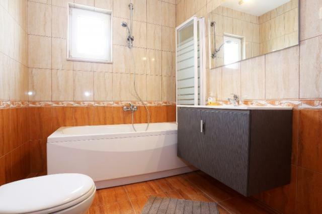 Apartmani Lili Sukosan Ngoại thất bức ảnh