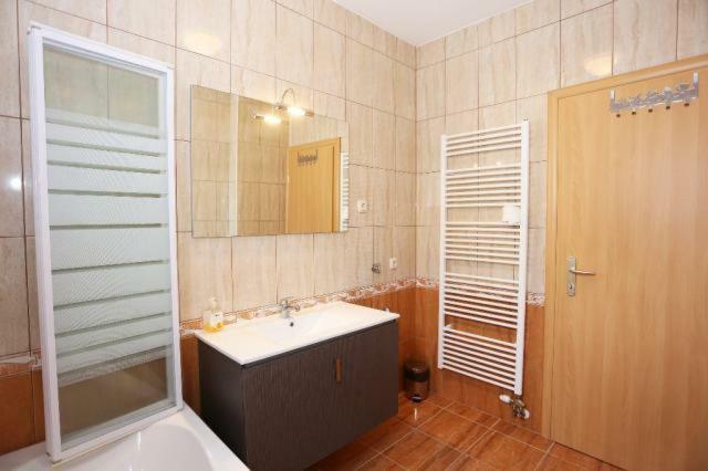 Apartmani Lili Sukosan Ngoại thất bức ảnh