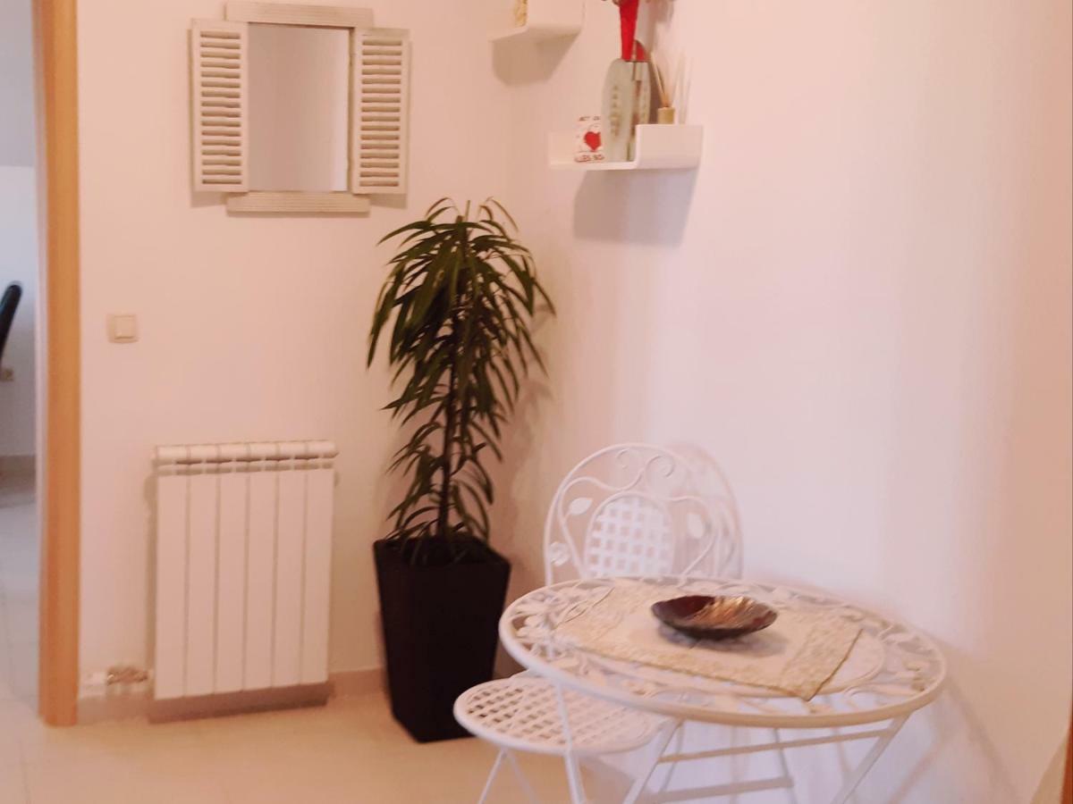 Apartmani Lili Sukosan Ngoại thất bức ảnh