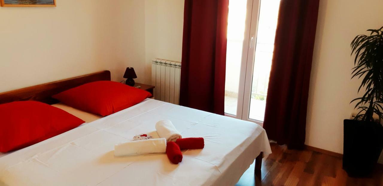 Apartmani Lili Sukosan Ngoại thất bức ảnh