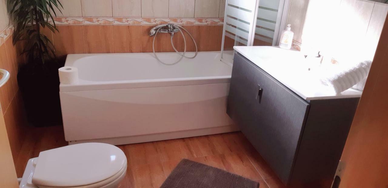 Apartmani Lili Sukosan Ngoại thất bức ảnh