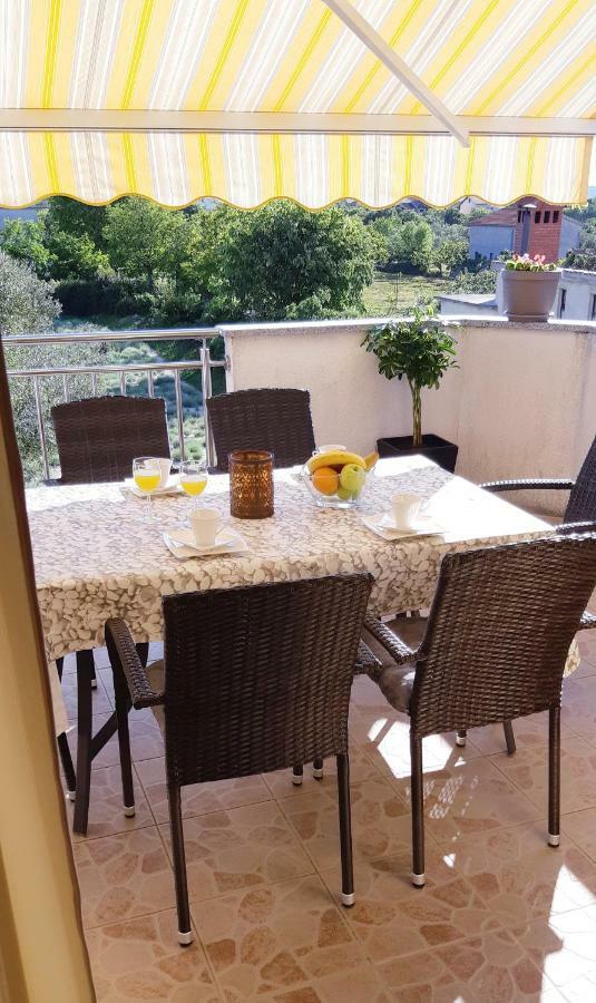Apartmani Lili Sukosan Ngoại thất bức ảnh