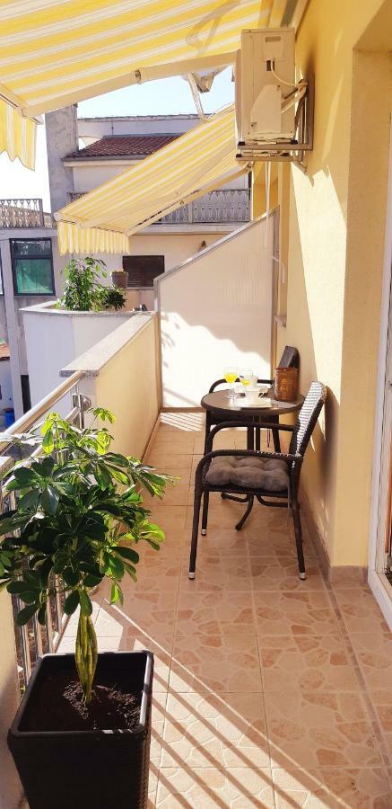 Apartmani Lili Sukosan Ngoại thất bức ảnh