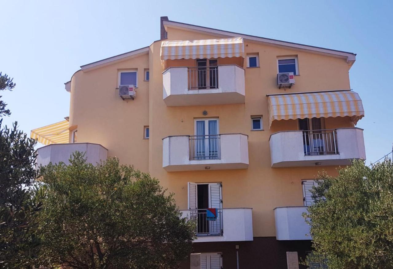 Apartmani Lili Sukosan Ngoại thất bức ảnh